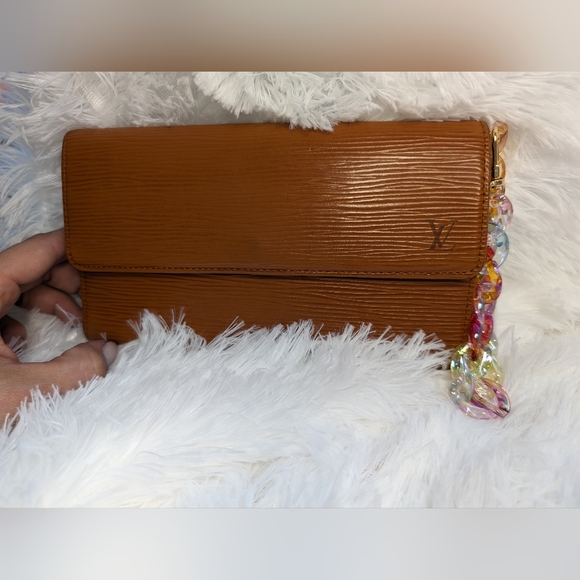 Acrylic Multicolor Wristlet Chain - Picture 4 of 4